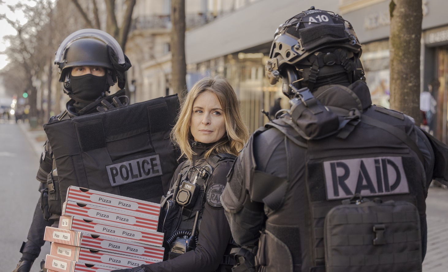 Jeanne Bournaud incarne la cheffe du raid dans Le négociateur. Photo Julien Cauvin/Caméra Subjective/TF1