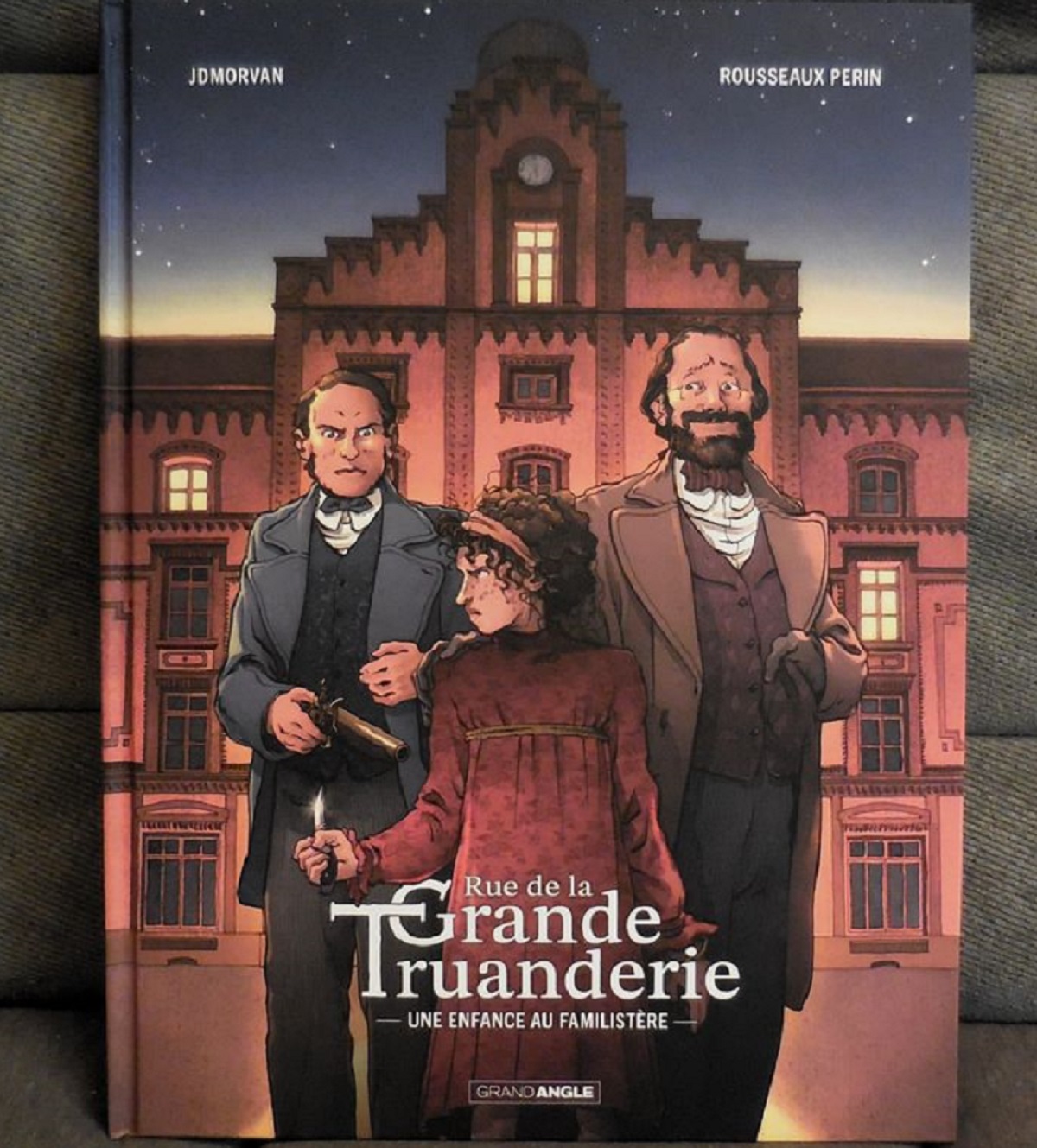 Une vue de l'intérieur du familistère de Guise.
