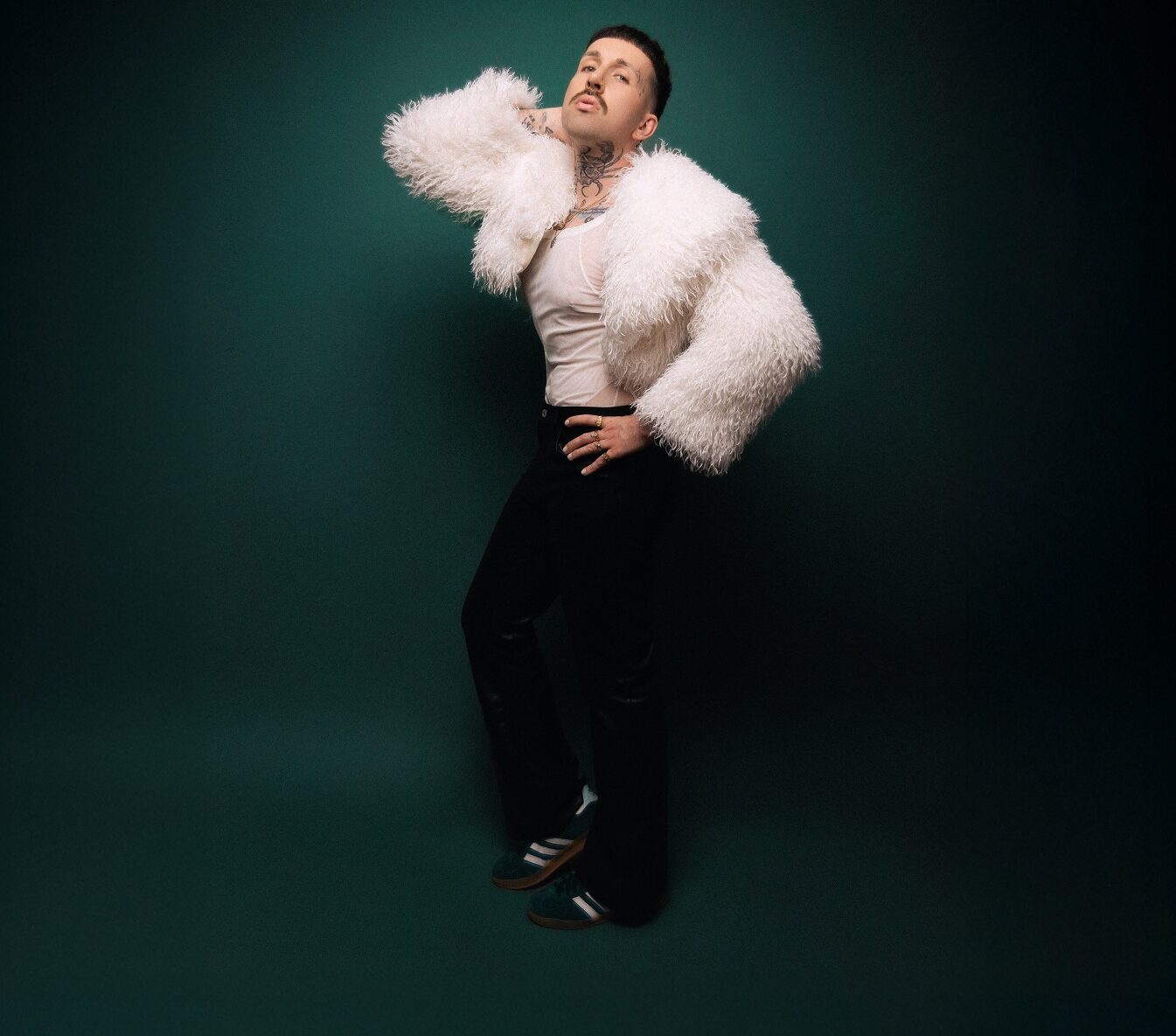 Whities vient de sortir un nouveau single issu de son album La réalité n'existe pas.