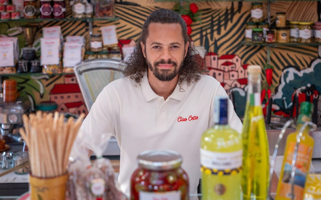 Ambroise Michel ravi de son personnage au double visage dans Demain nous appartient