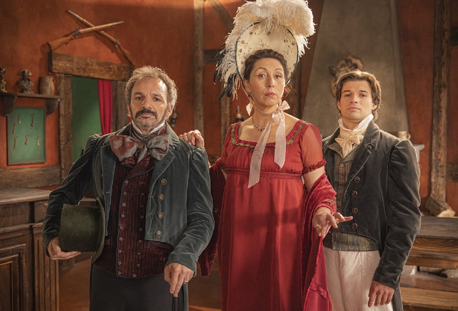 David Salles et Karina Marimon et Grant Faved dans la saison 6 de La petite histoire de France. (c) Julien Cauvin - W9