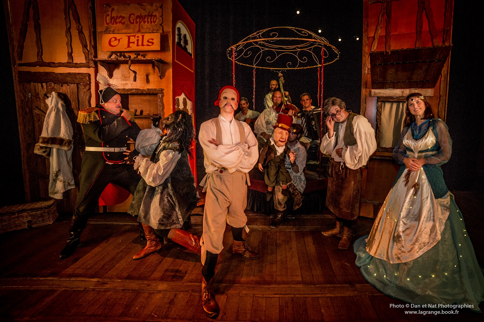 La compagnie l'éléphant dans le boa propose sa version de Pinocchio au Zéphyr. La compagnie l'éléphant dans le boa propose sa version de Pinocchio au Zéphyr.