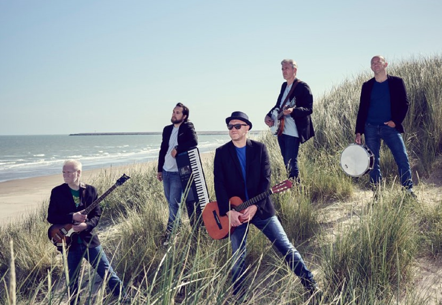 Jeff Kino (au centre) va reprendre le répertoire de Serge Gainsbourg le 7 février à Haubourdin.