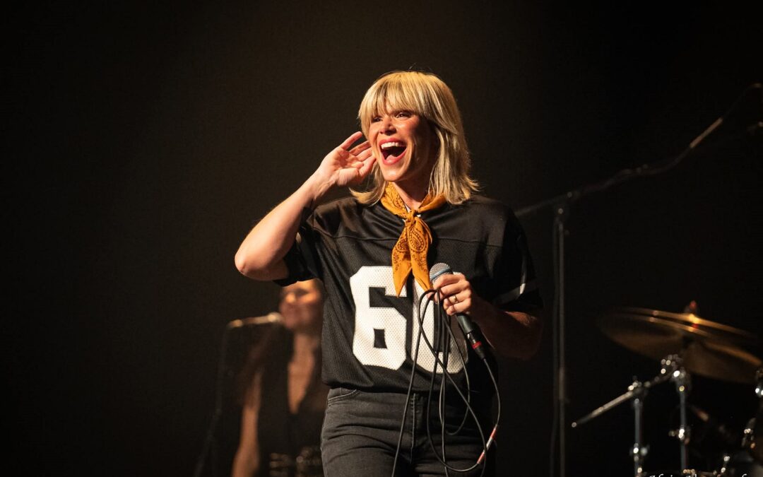 Julie Compagnon, artiste belge biberonnée aux chansons de France Gall