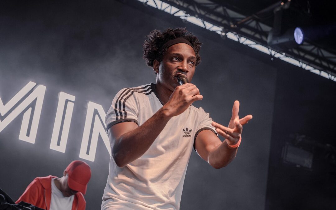 Premier buzz d’internet, Kamini rejoint la tournée I Gotta Feeling