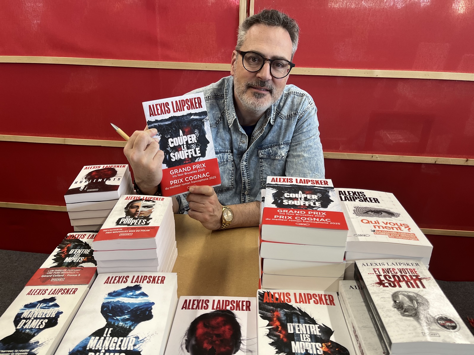 Alexis Laipsker est encore ce dimanche sur le salon du livre de Bondues.