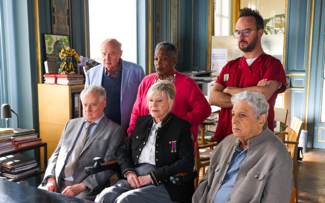 Maison de retraite devient aussi une série