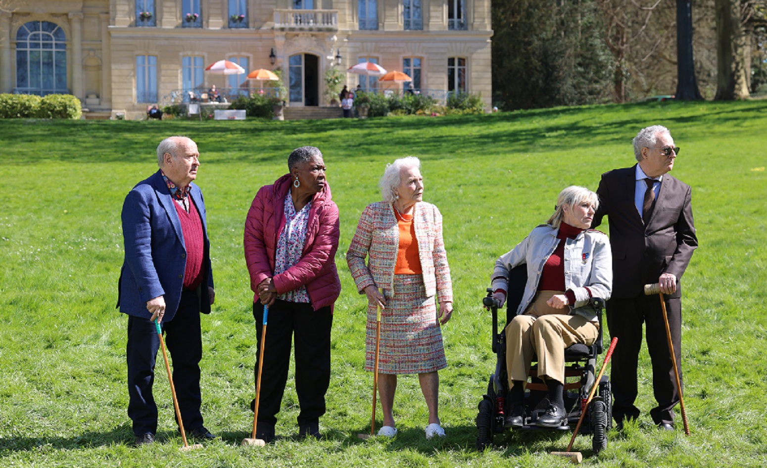 Michel Jonasz, Firmine Richard, Claudette Walker, Chantal Ladesou et Daniel Prevost ont pris énormément de plaisir à se retrouver. (c) Rubens Hazon - My Family - TF1