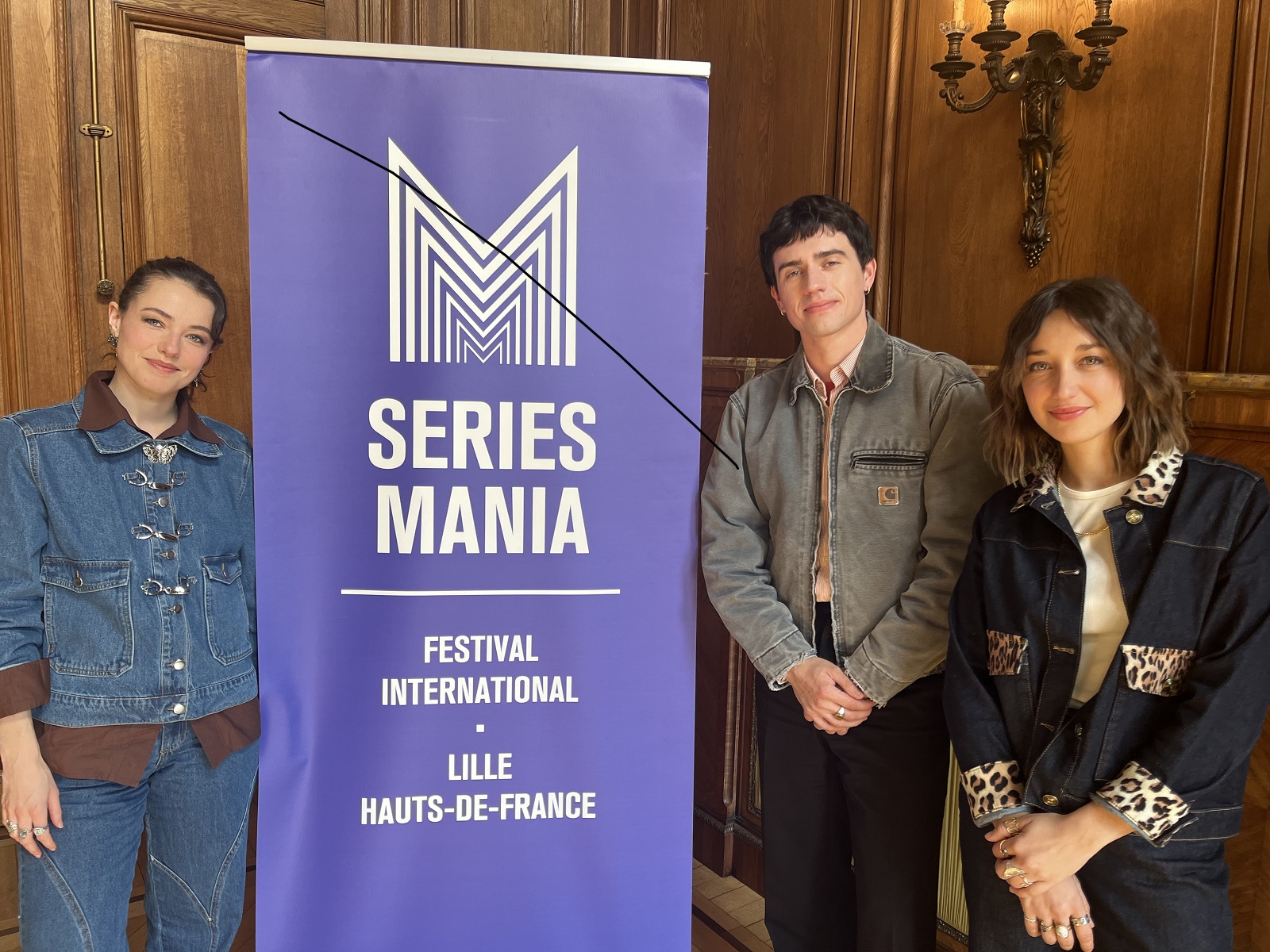Julie Sassoust, Gabriel Réhsé et Zoï Séverin sont venus à la rencontre des fans lillois d'Ici tout commence