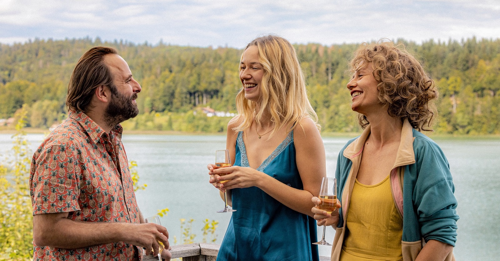 Vincent Macaigne, Zoé Marchal et Cécile de France, un casting de choix pour La Poupée. ©Renaud Konopnicki
