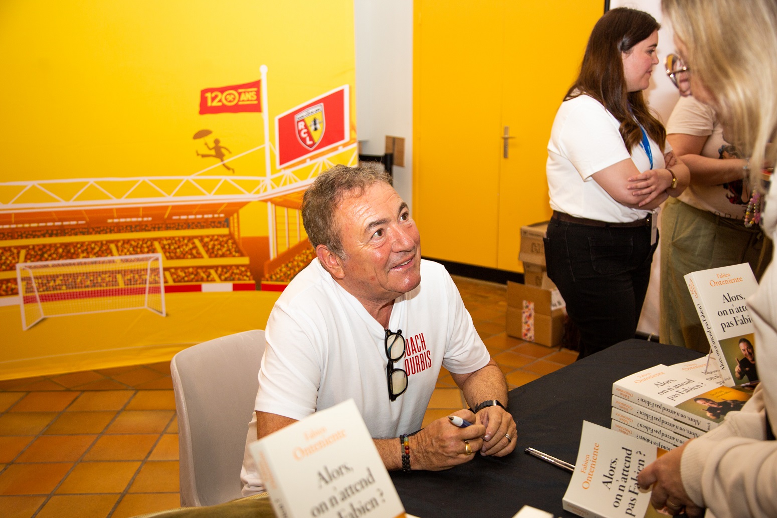 Fabien Onteniente a dédicacé son livre lors du festival CineComedies à Lens. (c) Sabrina Mariez