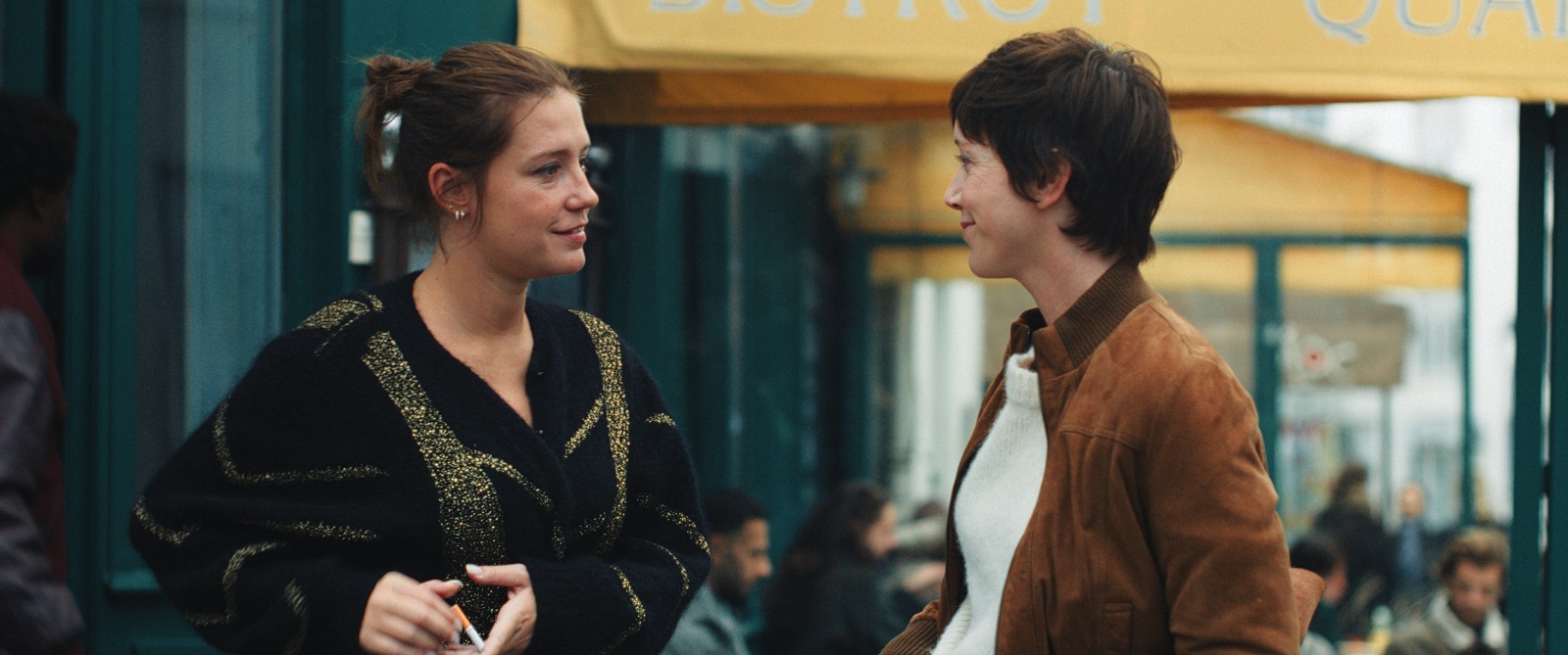 La rencontre avec Pauline (Sara Giraudeau, à droite) va faire basculer l'existence de Garance (Adèle Exarchopoulos).(c) Cinéart