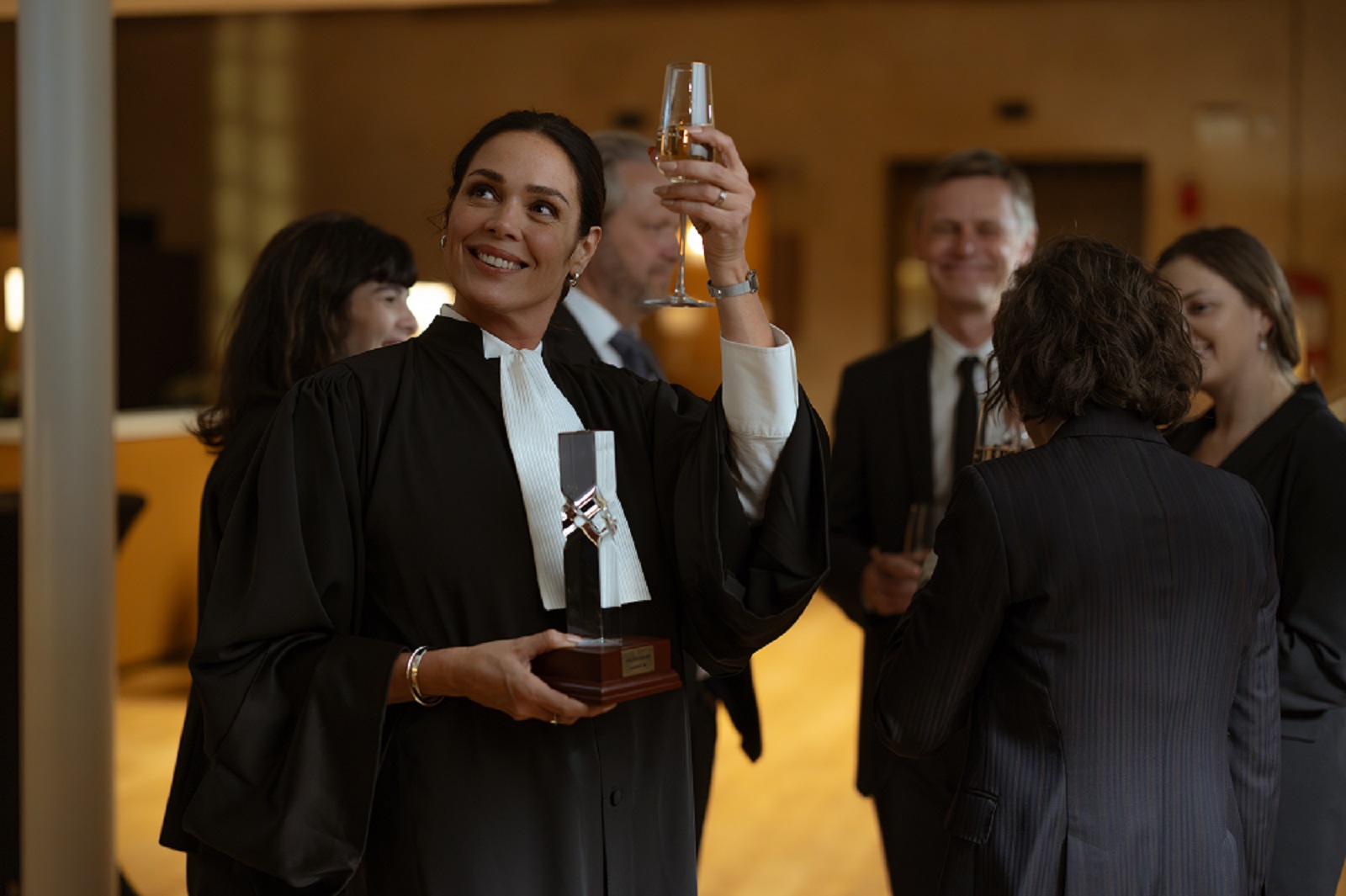 Lola Dewaere a dû doublement s'investir pour Soeurs. (c) Raoul Gilbert - France TV - Bonne pioche