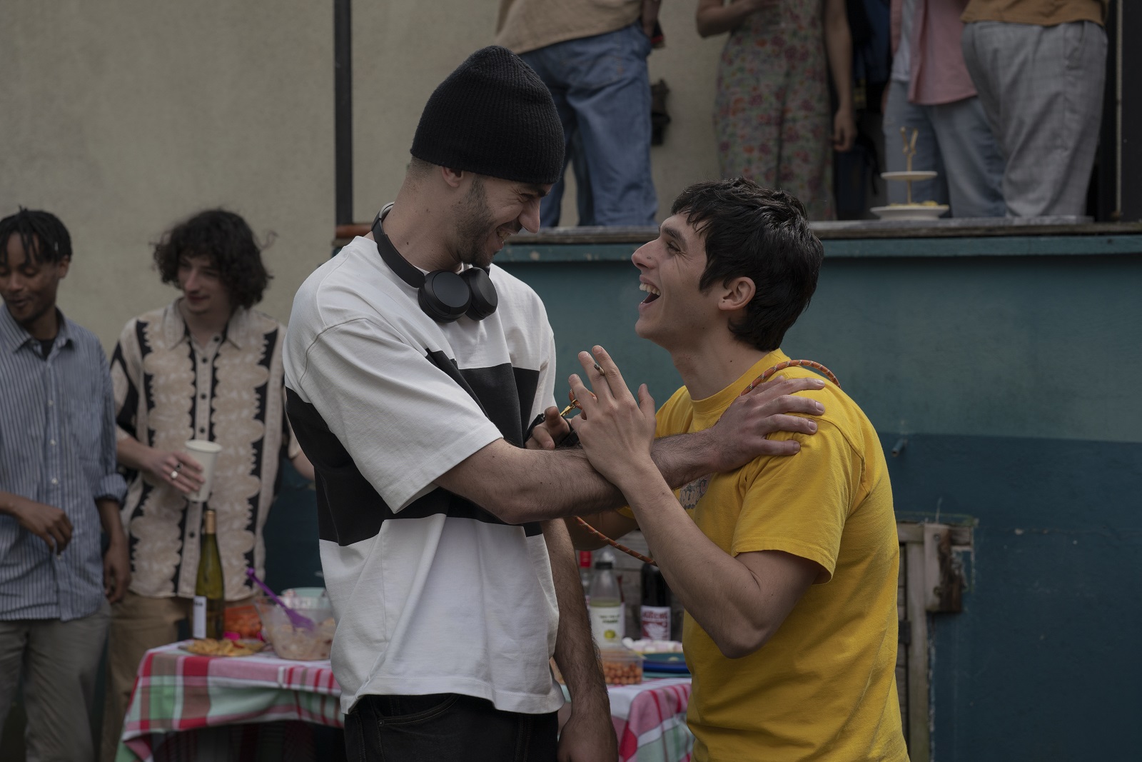 Théo Augier et Marvin Dubart excellent dans On aboie en silence. (c) franceTV